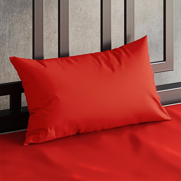 Sheets of San Francisco FLUIDPROOF Standard Pillowcase | Red