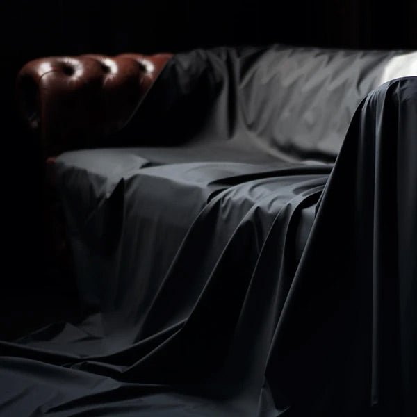 Sheets of San Francisco FLUIDPROOF Throw | Black