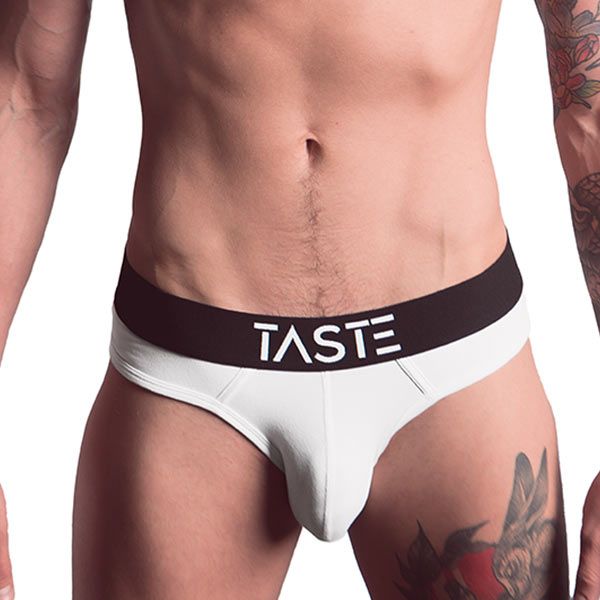 TASTE Signature Brief | White & Black