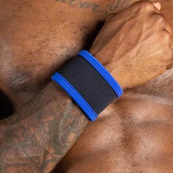 Mr S Leather NEO CARBON Carbon Wristband | Blue & Black