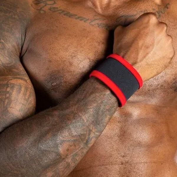Mr S Leather NEO CARBON Carbon Wristband | Red & Black