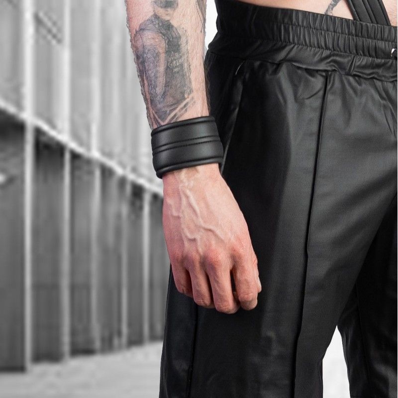 Boxer Barcelona Neo Rave Wrist Wallet | Size Options